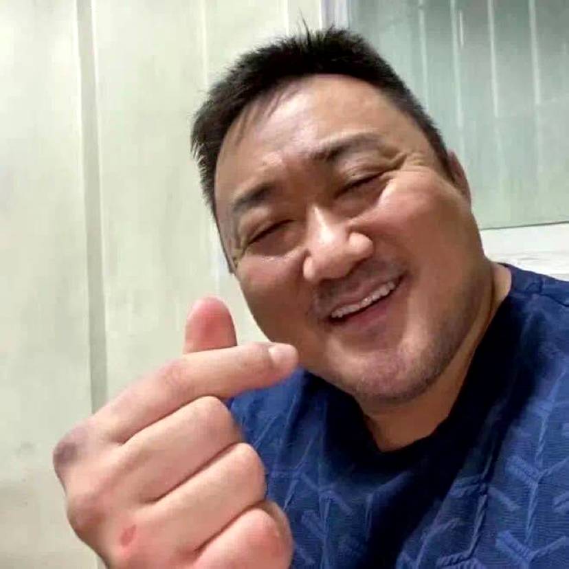 紧张爱冰棍的照片