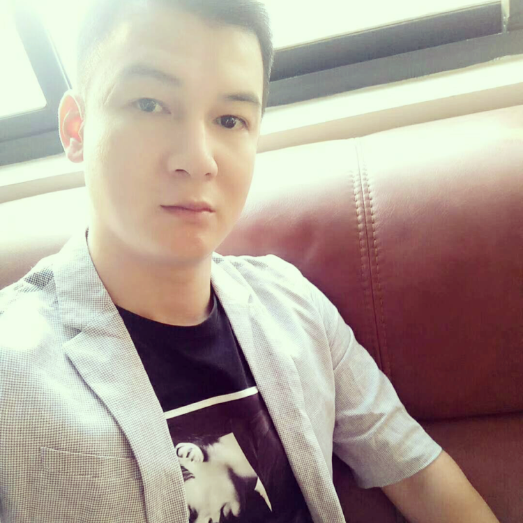 宝马给背后的照片