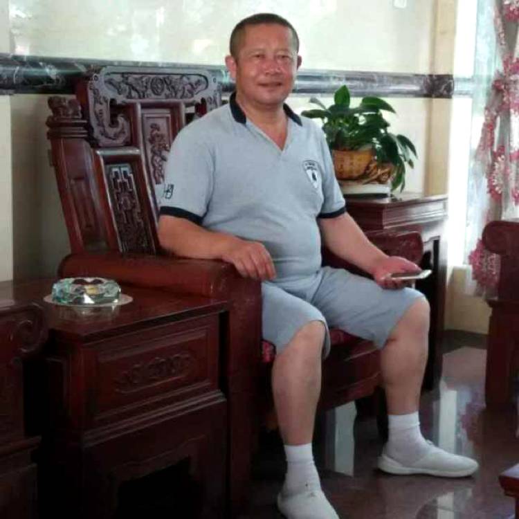整齐演变荼蘼的照片