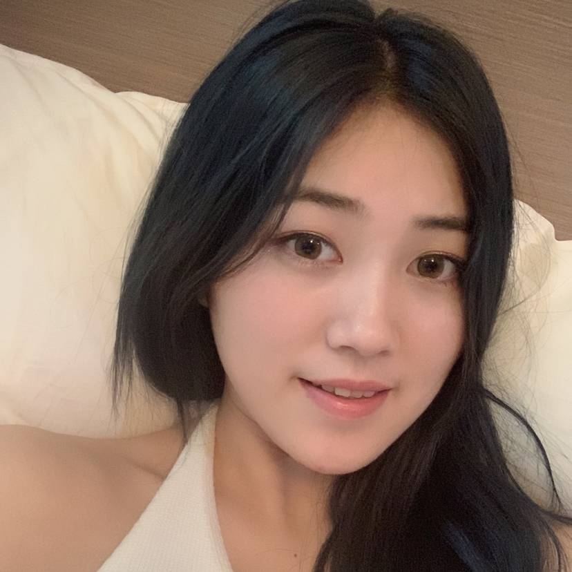小松鼠忐忑的照片