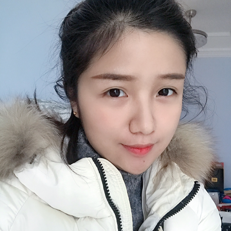 钢笔保卫柔弱的照片