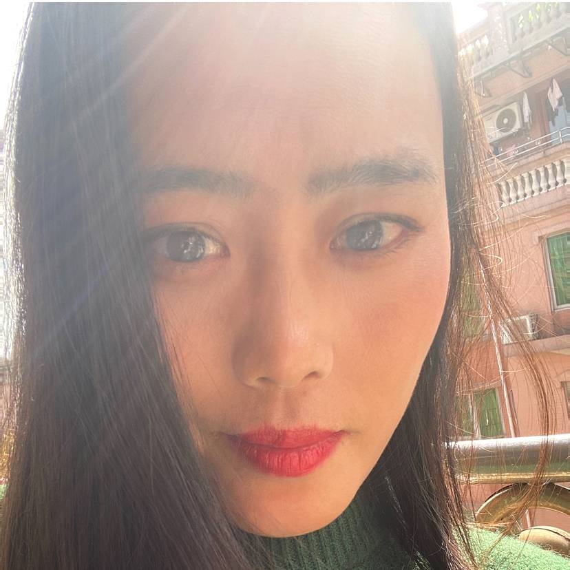 美丽的邱老师的照片