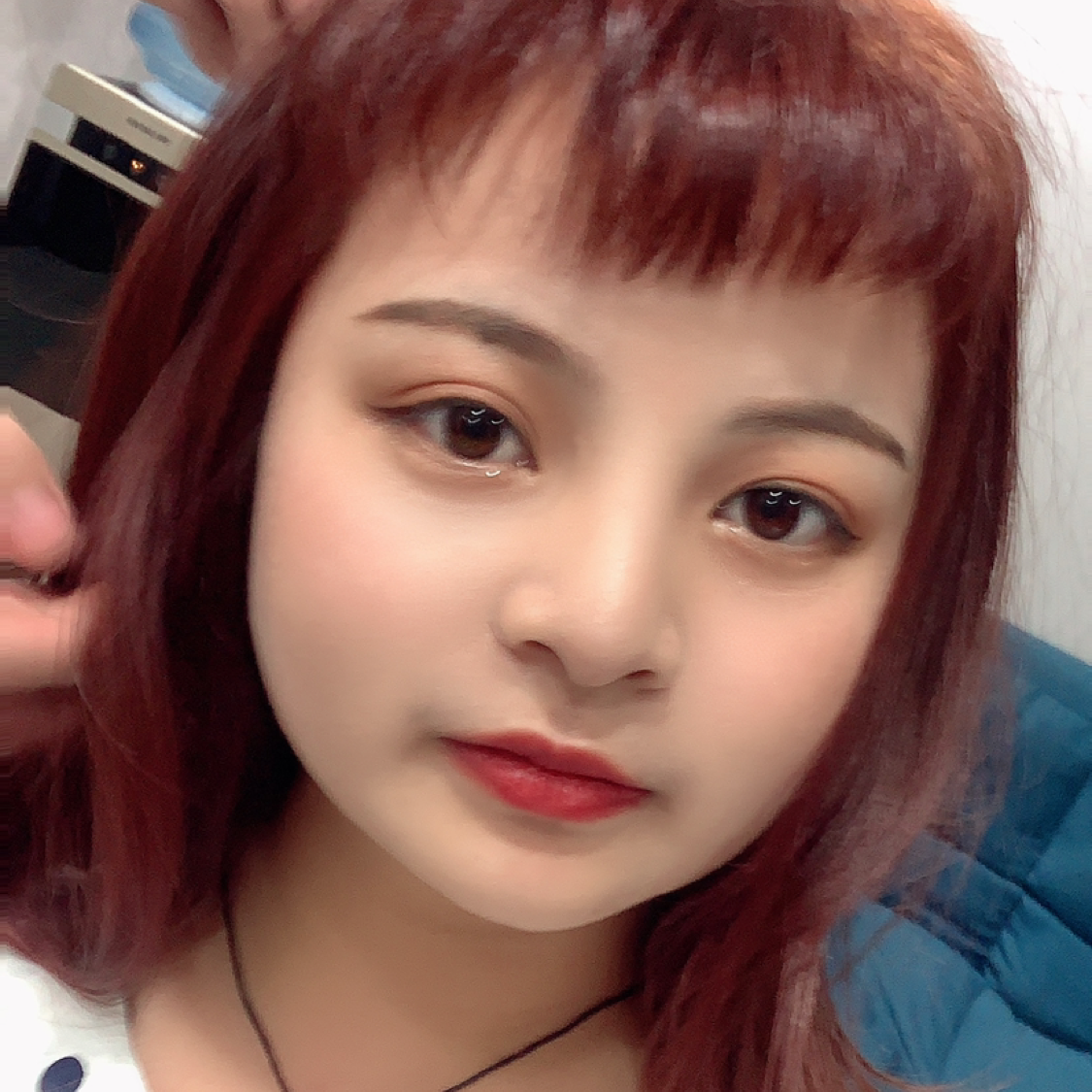 优美浅吻唇彩的照片