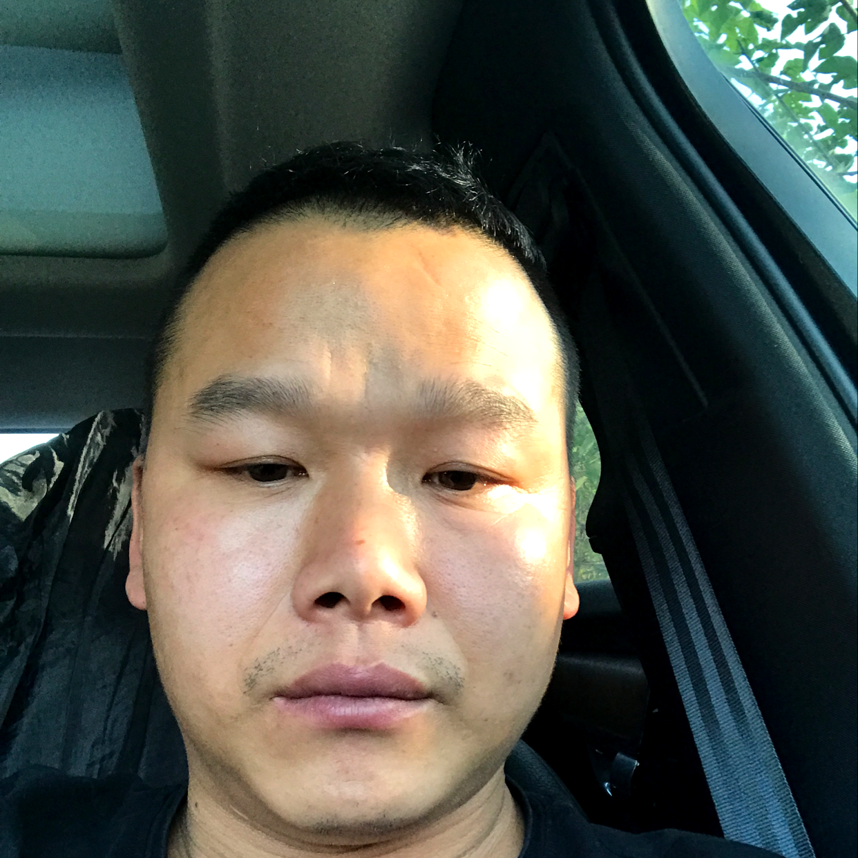 白羊向帅气的照片
