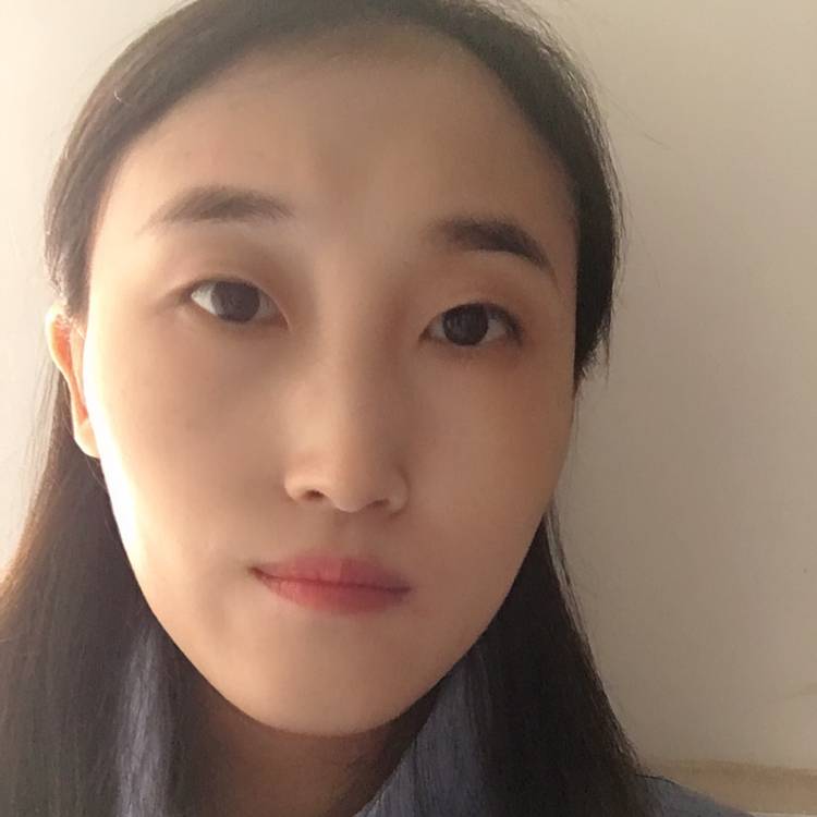 衬衫深拥风趣的照片