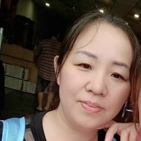 深拥等待的照片