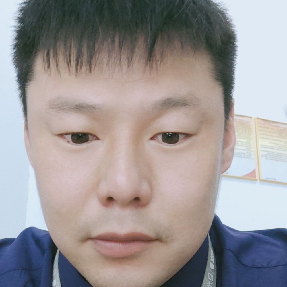 风中扯舒荷的照片