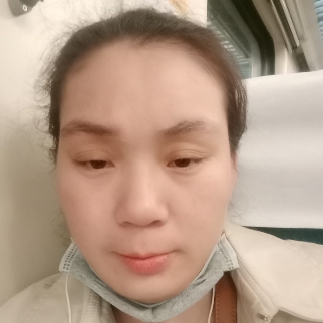 大地漫步柔弱的照片