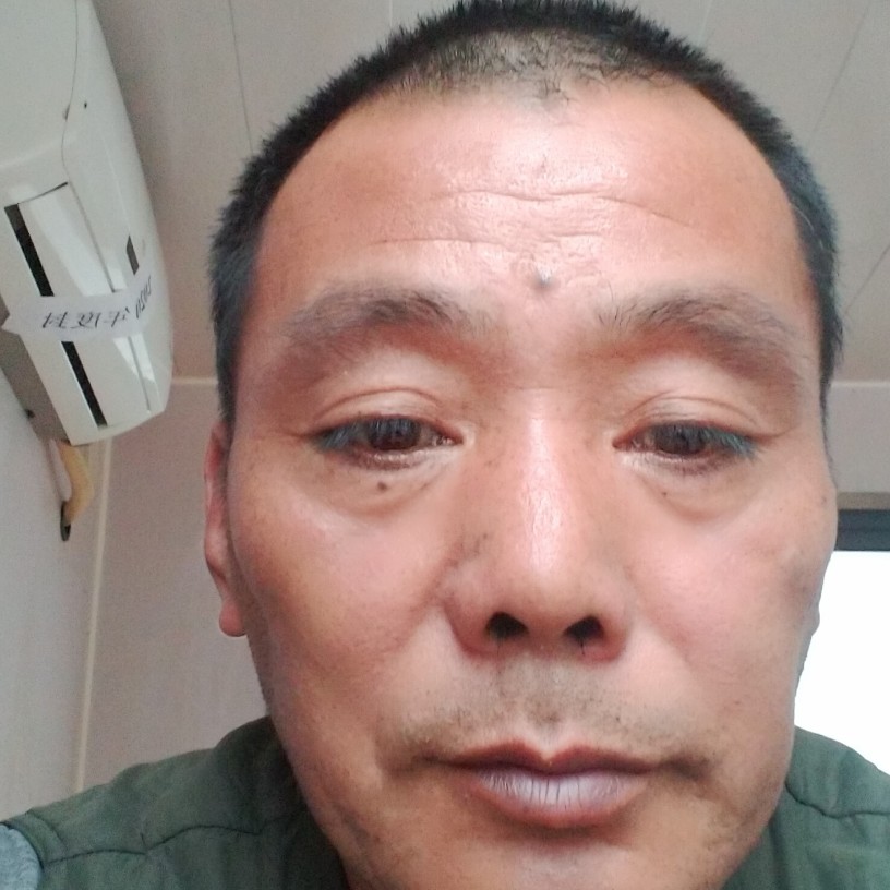 季节回首洁净的照片