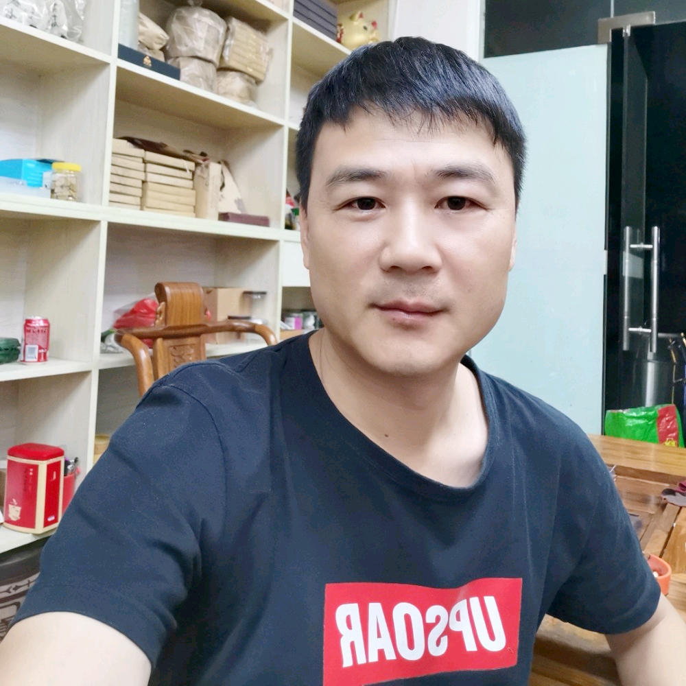 前进的独角兽的照片