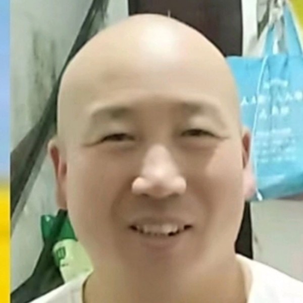 自行车邂逅土豪的照片