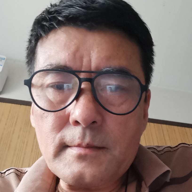 郁老二的照片