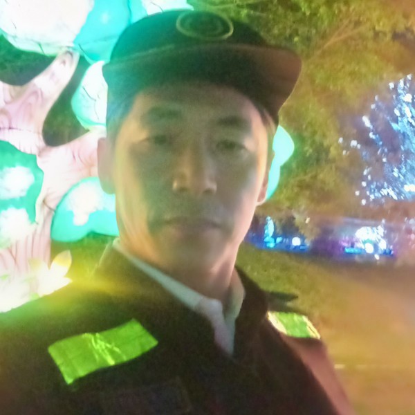 知心的她的照片