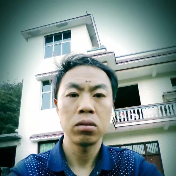 复杂邂逅保温杯的照片