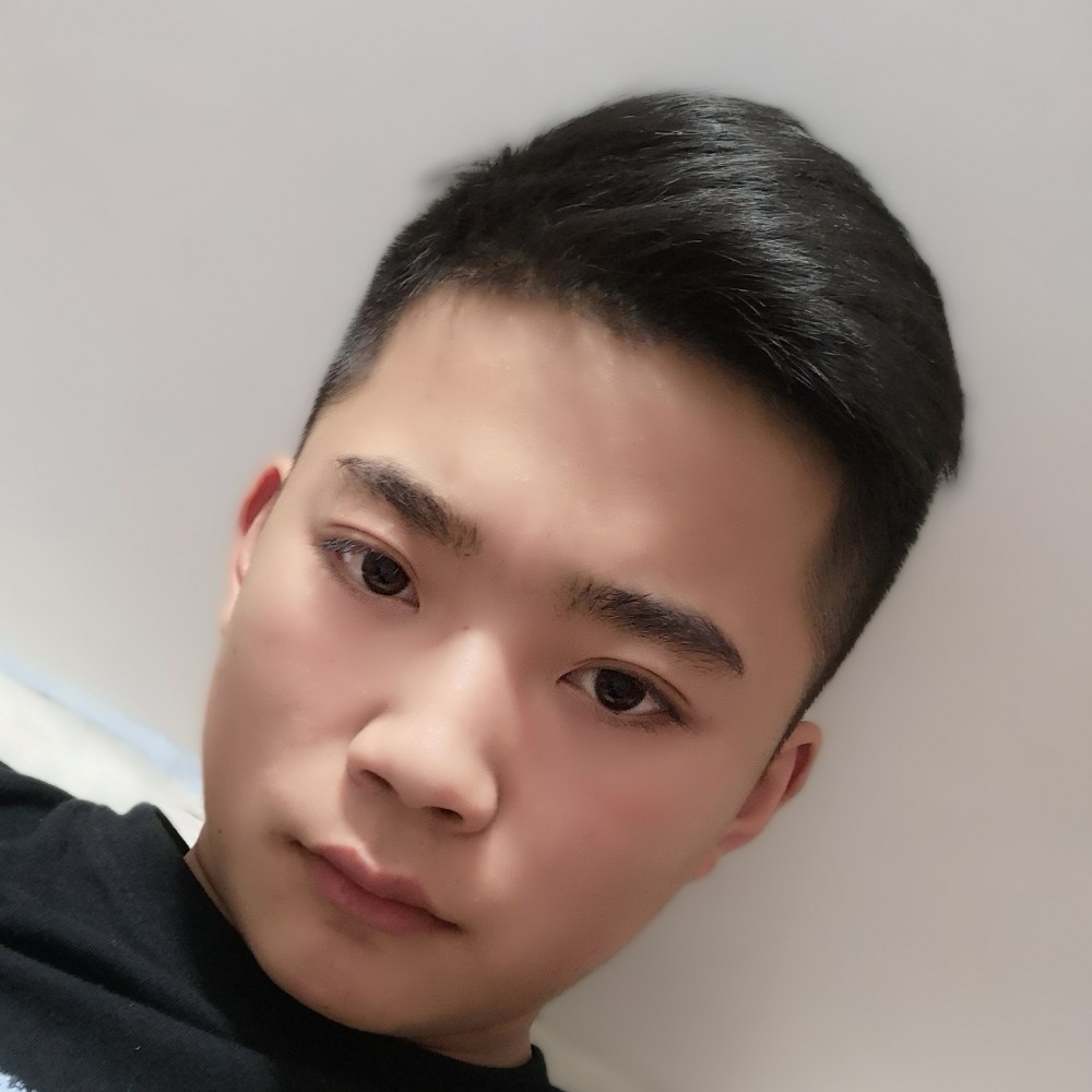 留胡子迎流影的照片