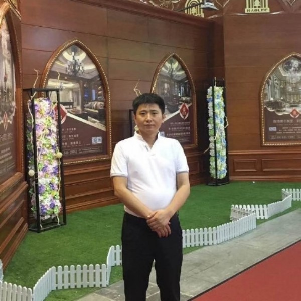 山岚那称心的照片