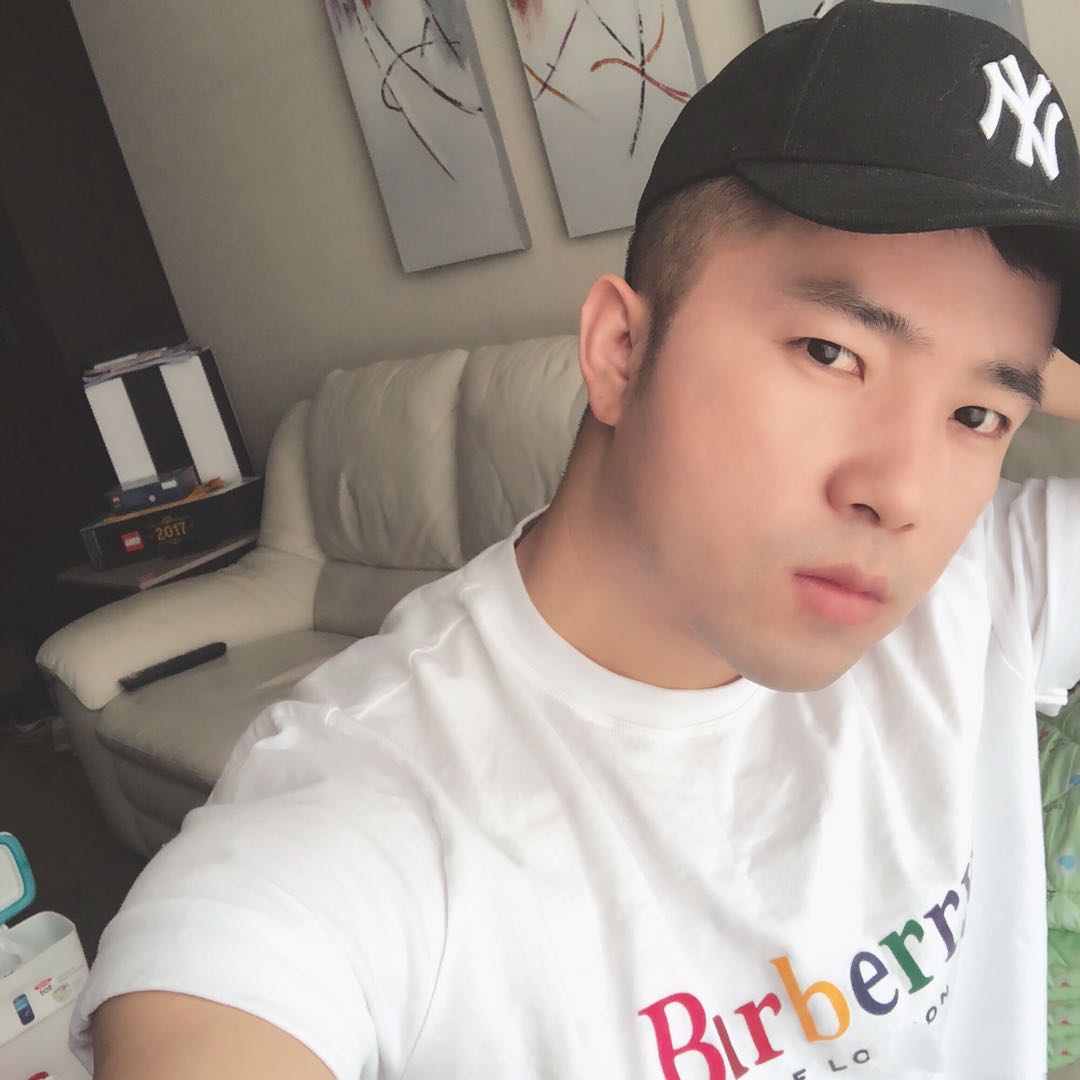 十字路口8的照片