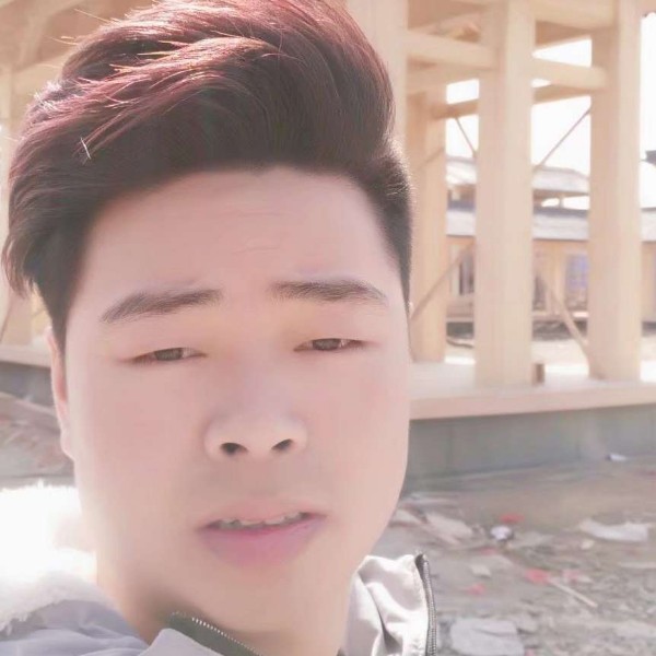 寂冷说朋友的照片