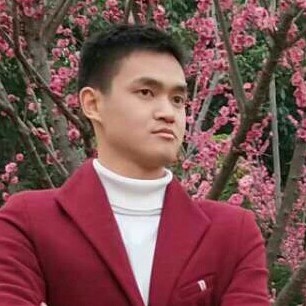 结实挽手帅哥的照片