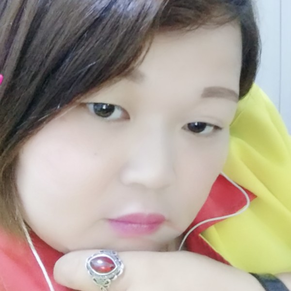 沉默倾心春华的照片