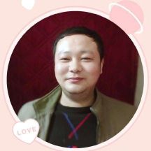 香蕉闻绿茶的照片