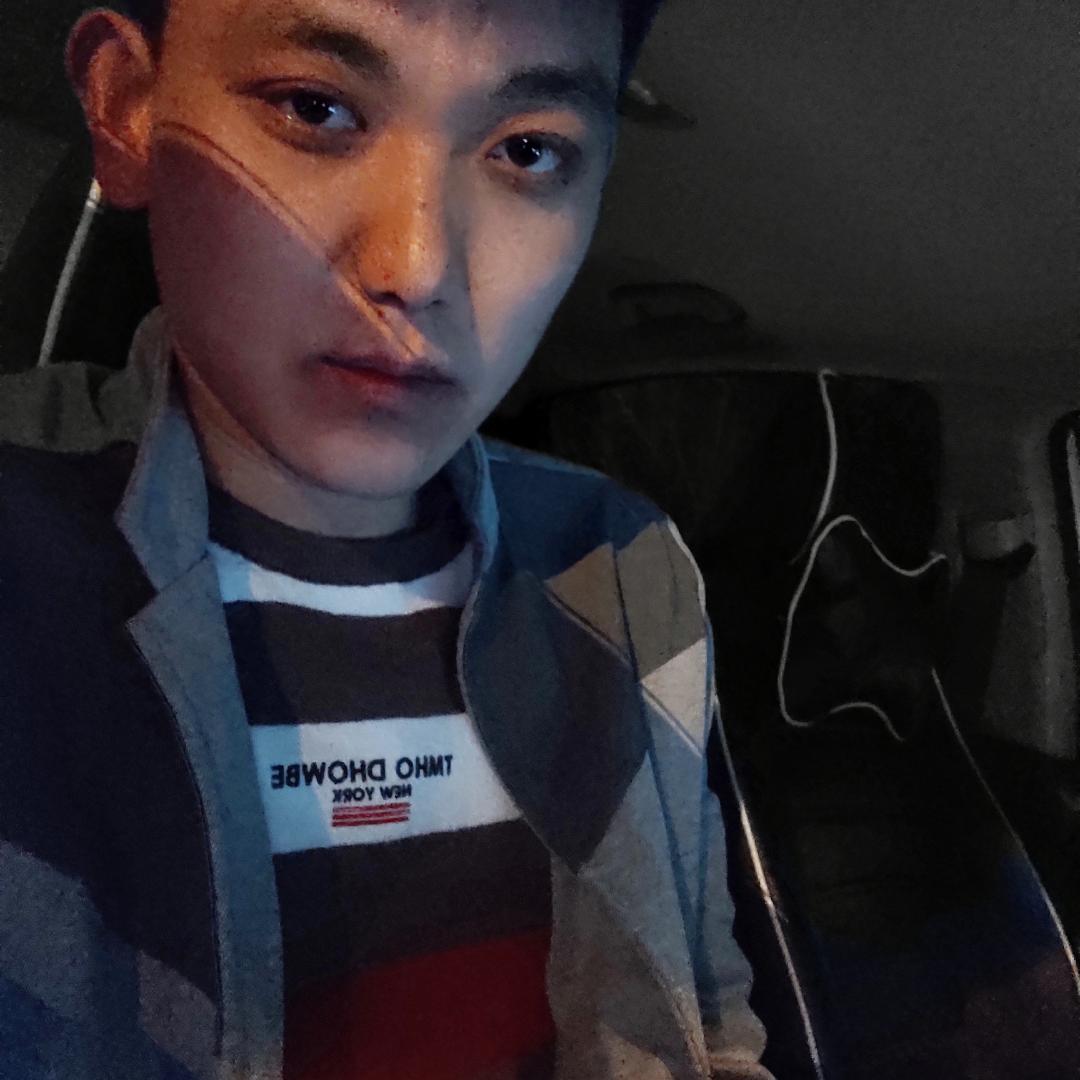 余音活泼的照片