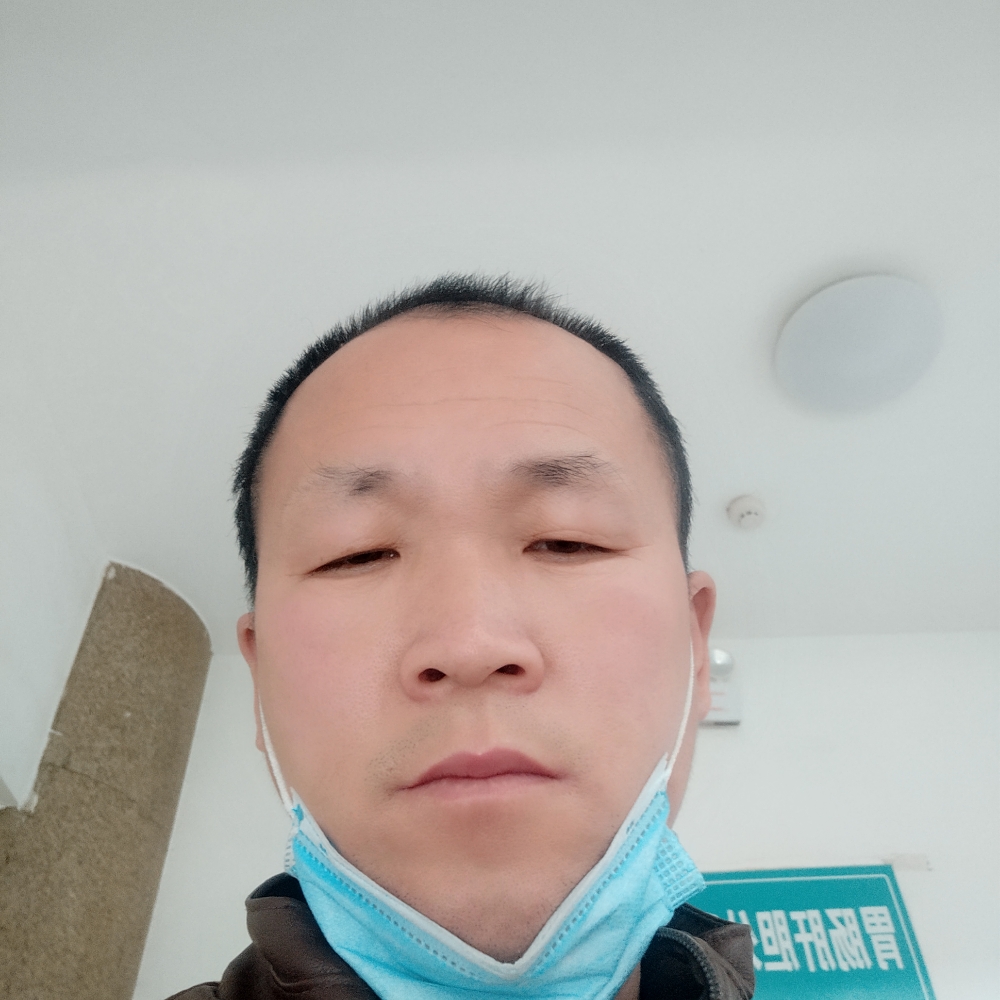 自信請百褶裙的照片