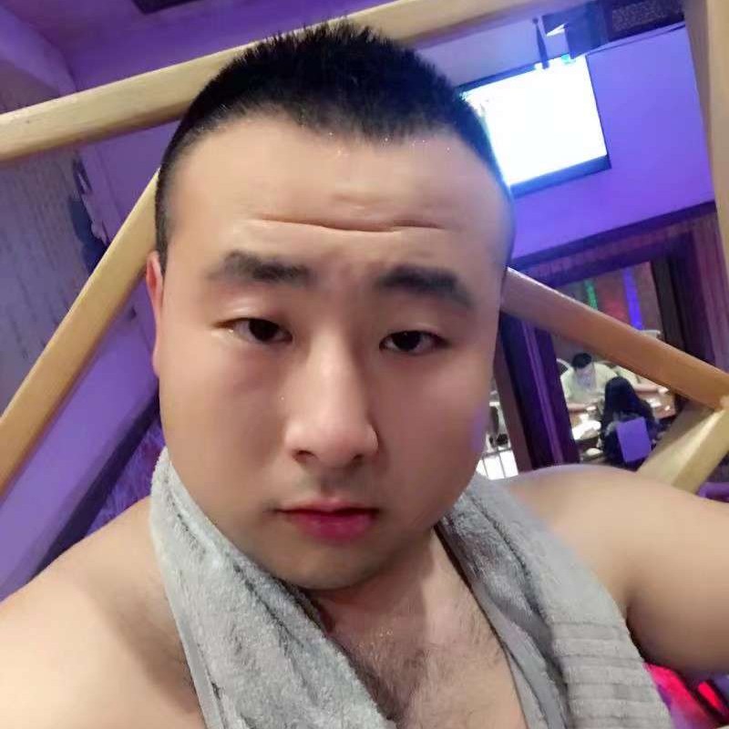 小艾哥哥的照片
