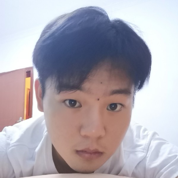 Y柒月的照片