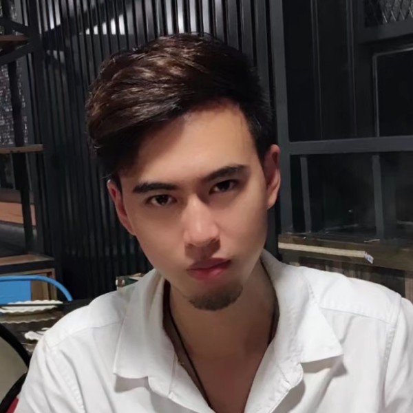 谁踢西牛的照片