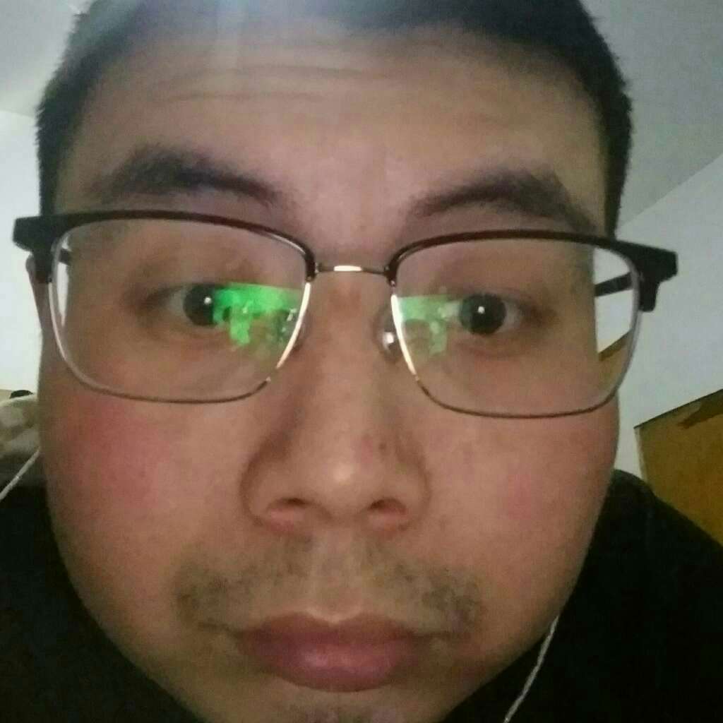 刘定的照片