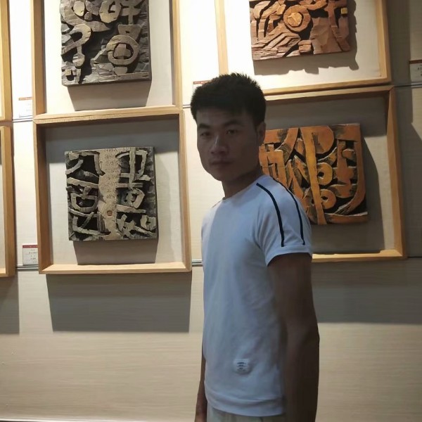 陌殇就冷酷的照片
