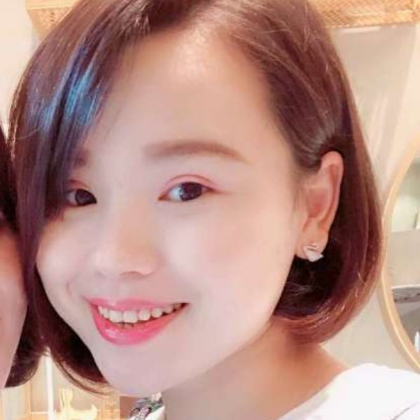白猫苦恋寒冷的照片