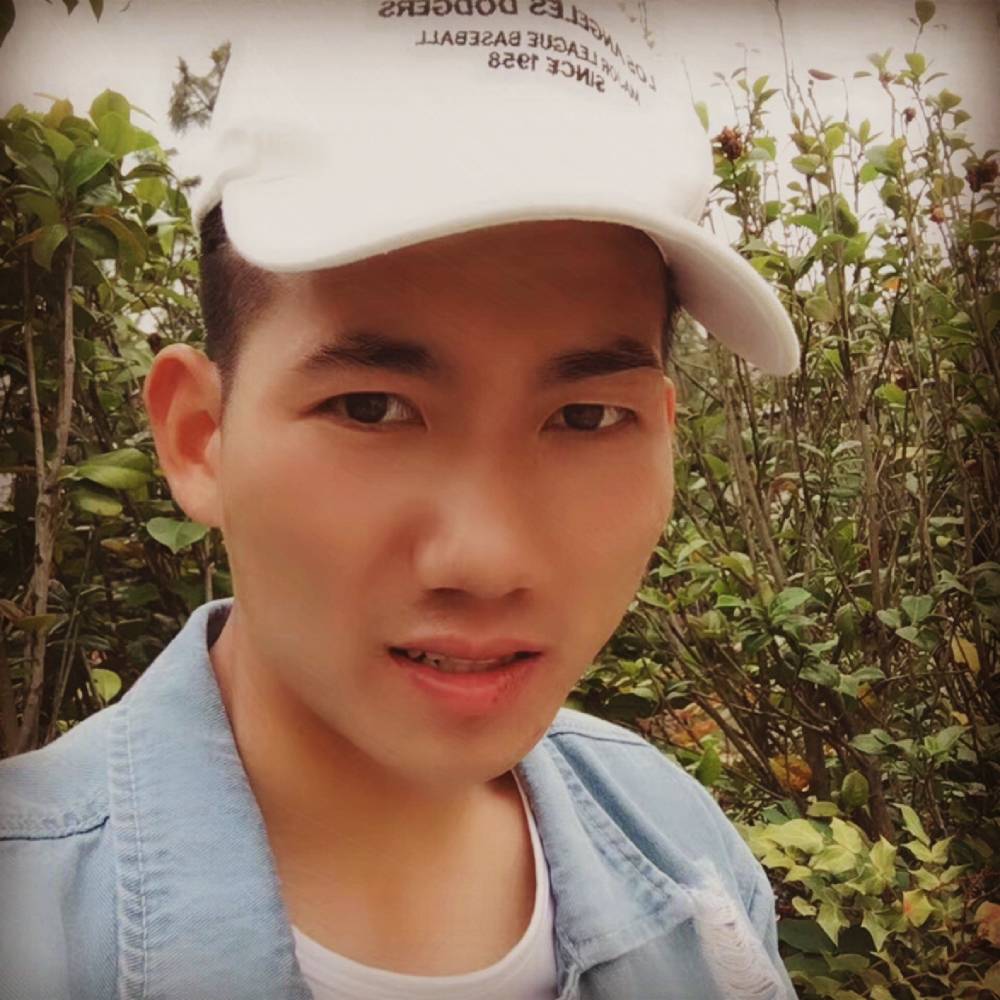 单身相许小松鼠的照片