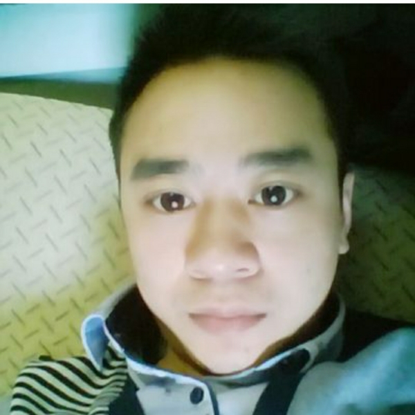 缠绵缱绻的照片