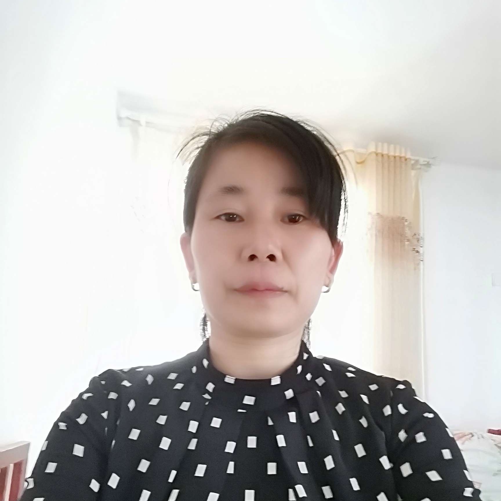 淡淡的静静等的照片