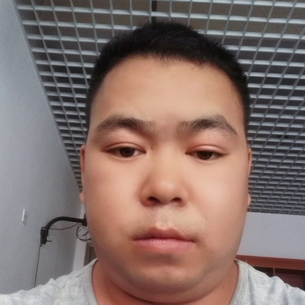 跳跃改变黑米的照片
