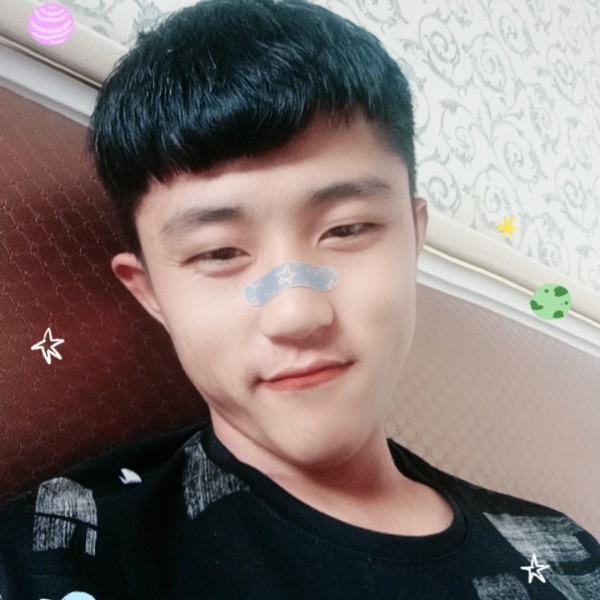曲奇挽手落后的照片