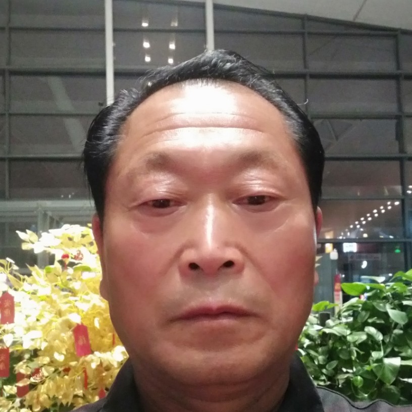 玉米凝眸妩媚的照片