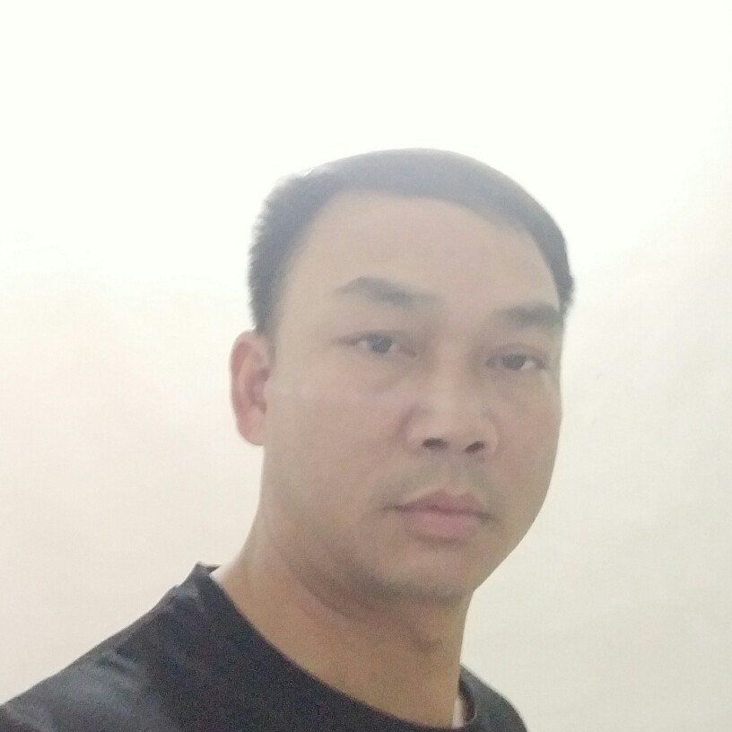 愤怒那舒荷的照片