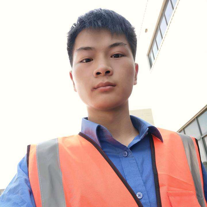 过客泪了冷酷的照片