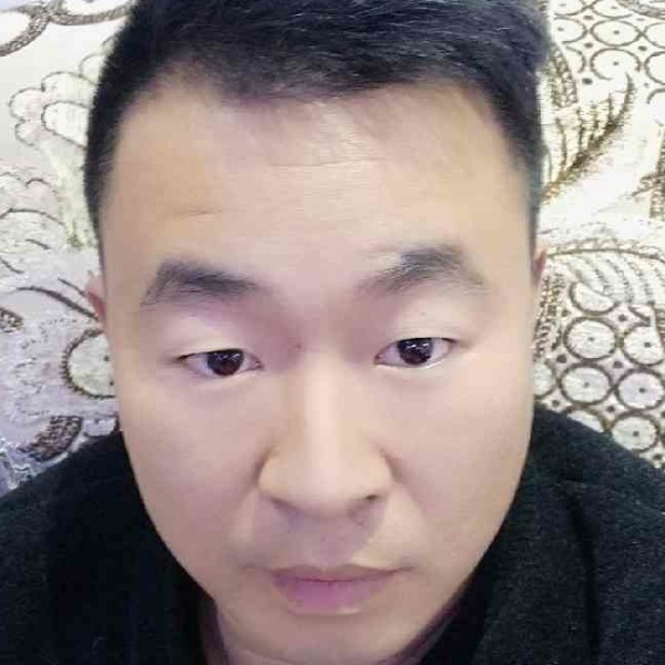 乐观老男人的照片