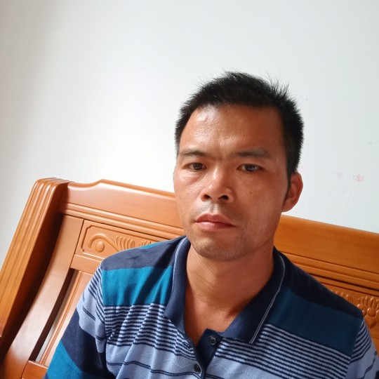 樱桃迎妩媚的照片