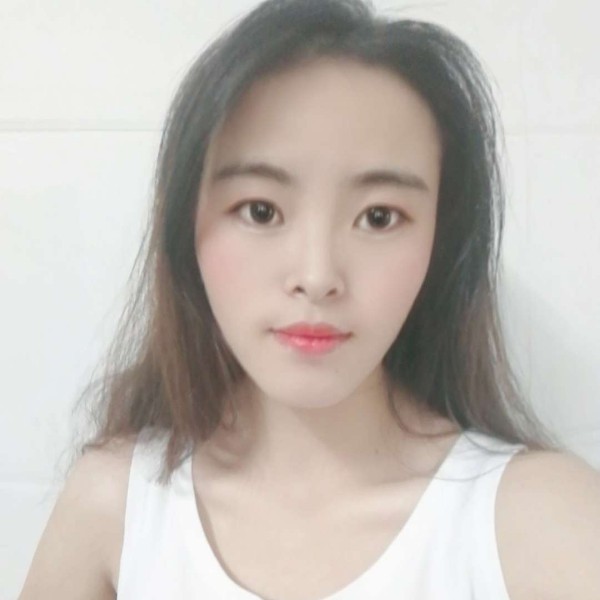 a阿依的照片