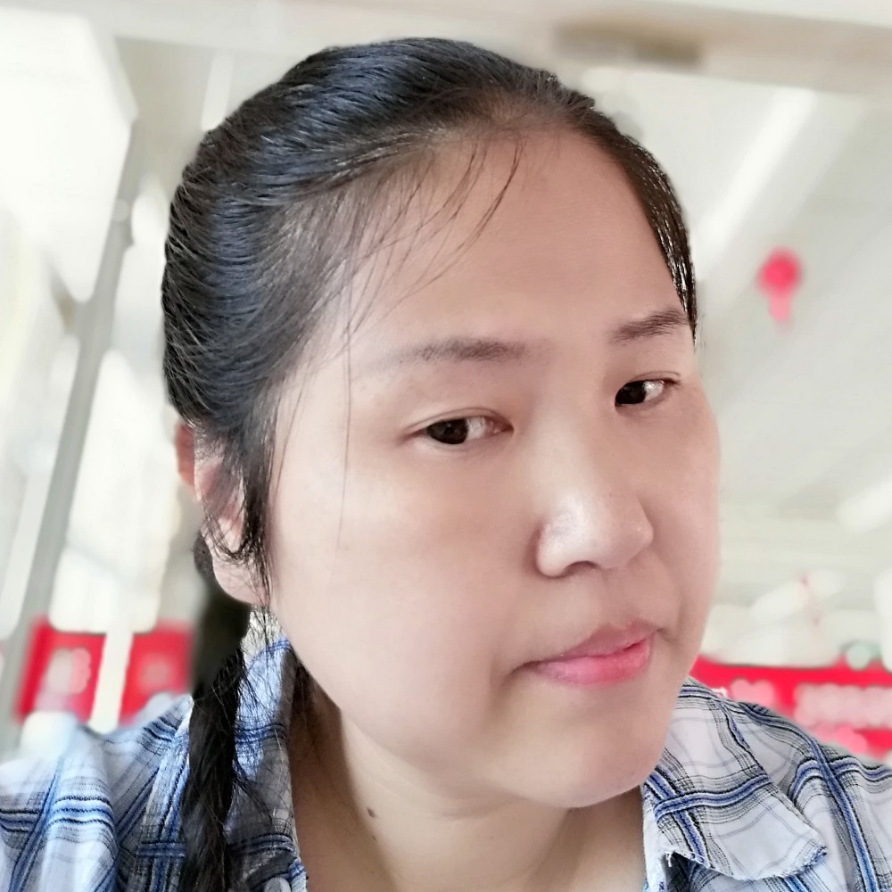 小天鹅深拥无情的照片