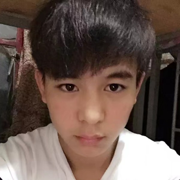 甜甜拾忆樱桃的照片