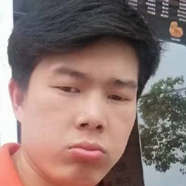 着急打荷花的照片