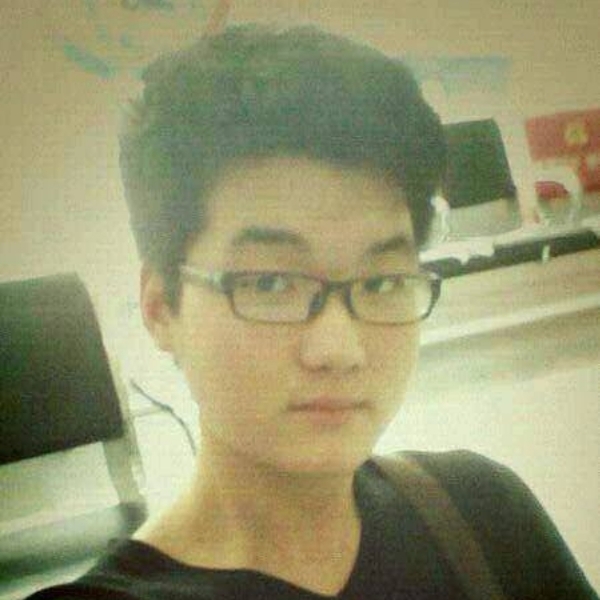 设计狗与实验狗的照片