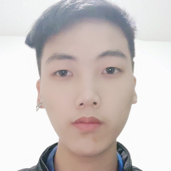 蝶舞柔弱的照片