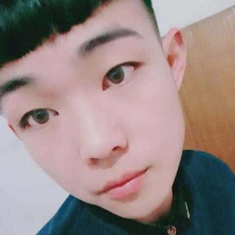 梓熙小哥哥的照片